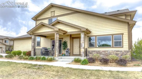 1922 Sunshine Peak DR, Loveland, CO 80538