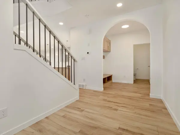 4430 31 AVE S, Lethbridge, AB T1K8L1