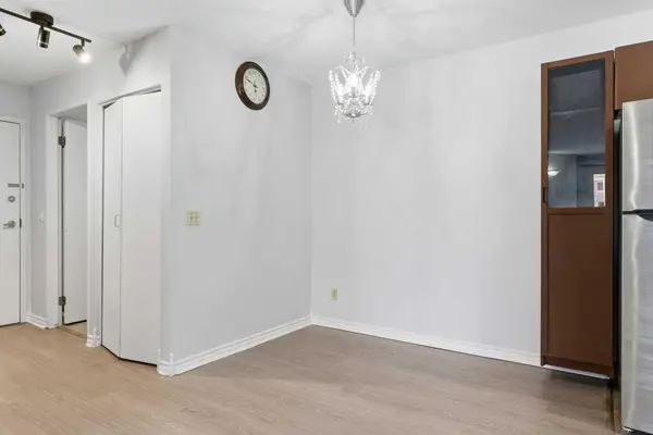 2414 Edenwold HTS NW, Calgary, AB T3A 3Y2