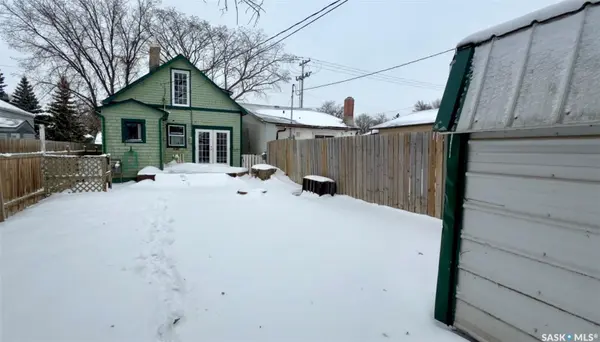 217 L AVENUE N, Saskatoon, SK S7L 2P3