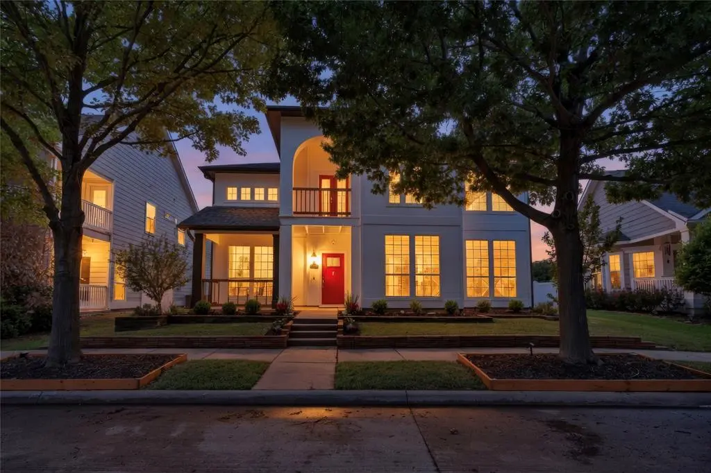 1105 Wenk Court, Aubrey, TX 76227