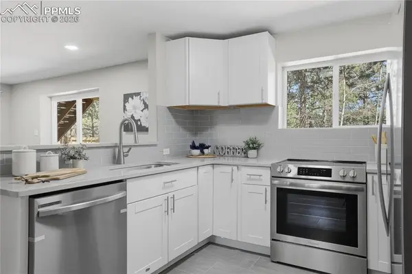 307 Evergreen ST, Woodland Park, CO 80863