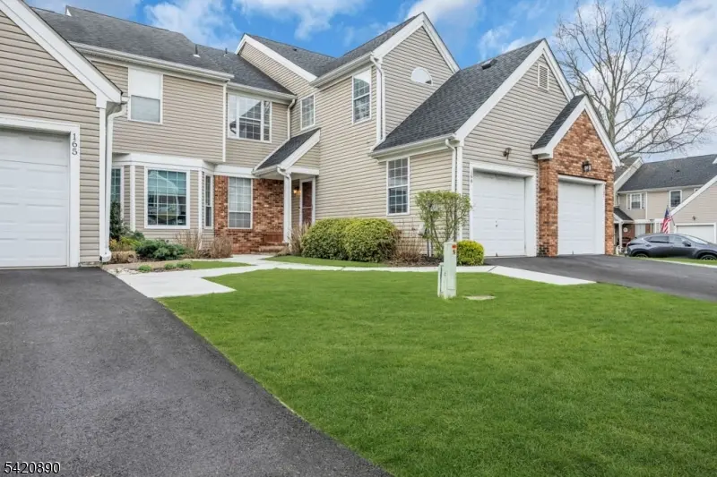 166 Aster Ct, Readington Twp., NJ 08889