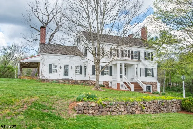 175 Route202, Far Hills Boro, NJ 07931