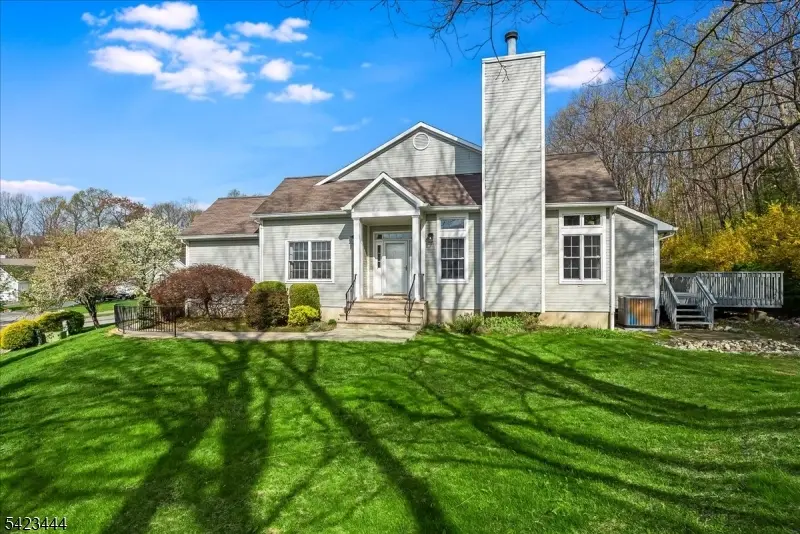 126 Worcester Dr, Wayne Twp., NJ 07470