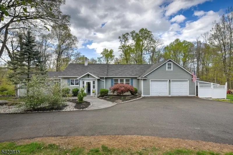 9 Zion Rd, East Amwell Twp., NJ 08525