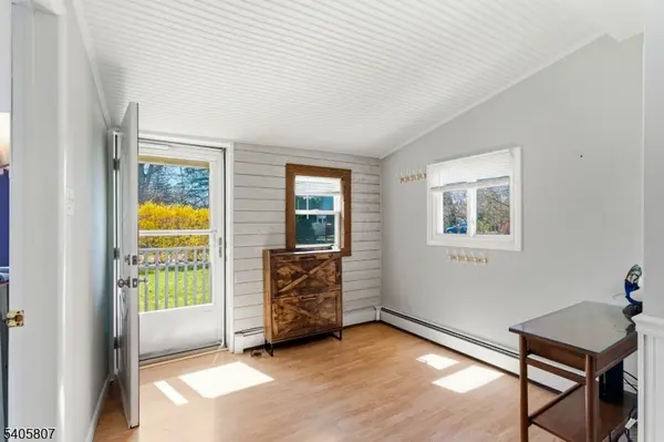 15 Parker Rd, Roxbury Twp., NJ 07856