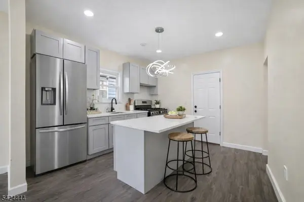 36 Chelsea Ave, East Orange City, NJ 07018