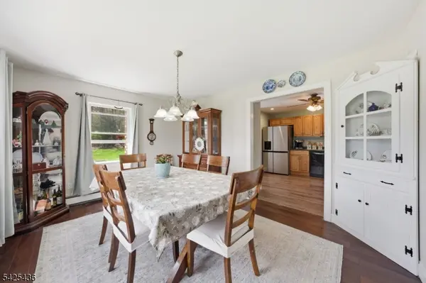 32 Pine Hill Rd, Mahwah Twp., NJ 07430