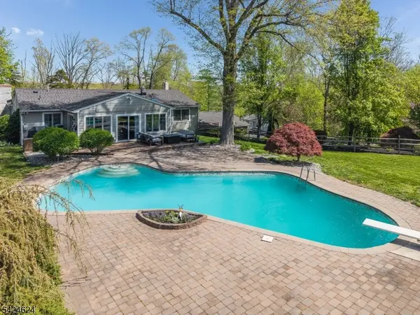 31 River Road, Raritan Twp., NJ 08822