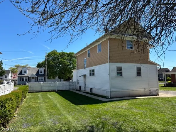 247 N 4Th Ave, Manville Boro, NJ 08835