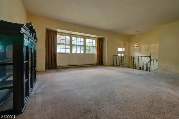 301 Grand Blvd, Emerson Boro, NJ 07630