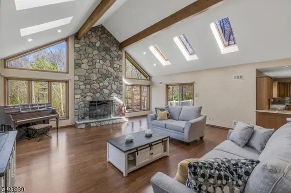 76 Mountain Spring Dr, Sparta Twp., NJ 07871