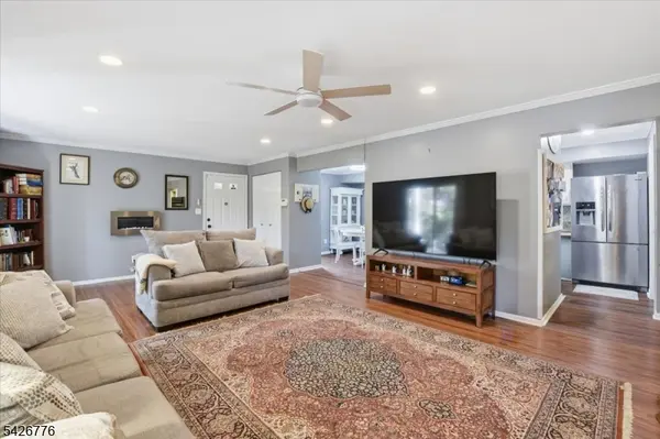 162 Vista Dr #162, Hanover Twp., NJ 07927