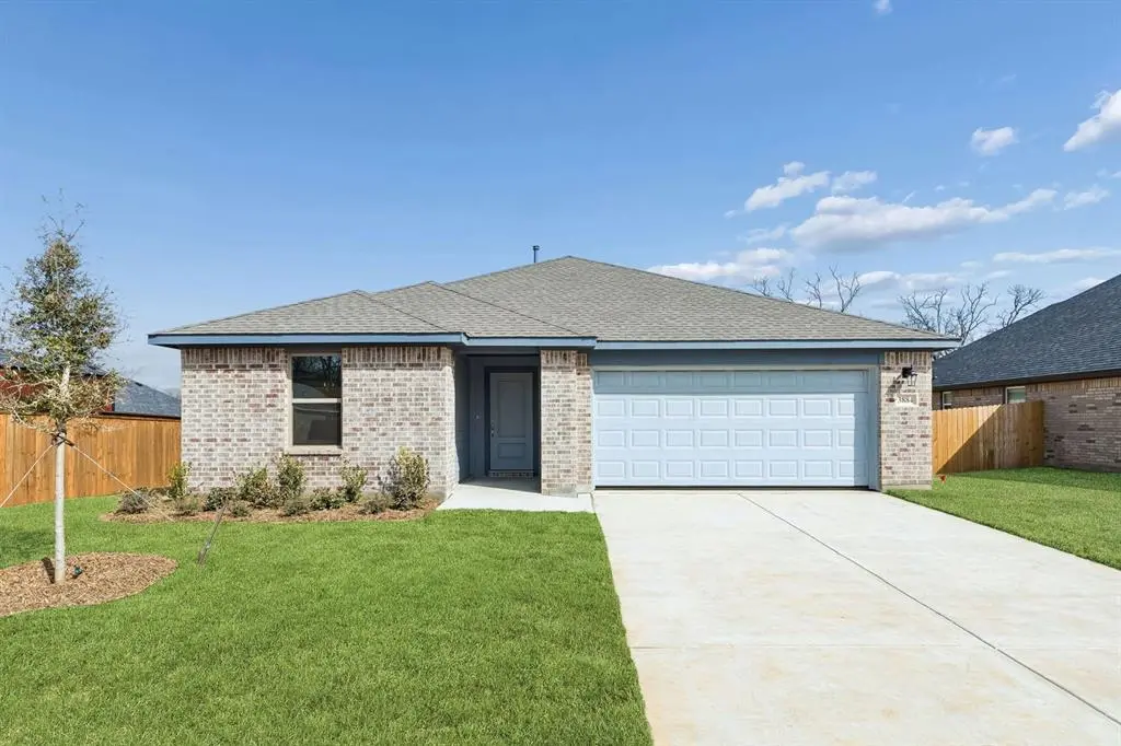 3884 Rose Hill Court, Denison, TX 75020