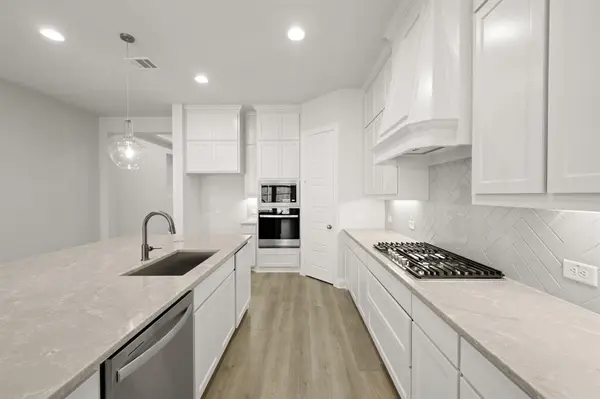 1417 Ripple Glass Boulevard, Midlothian, TX 76065