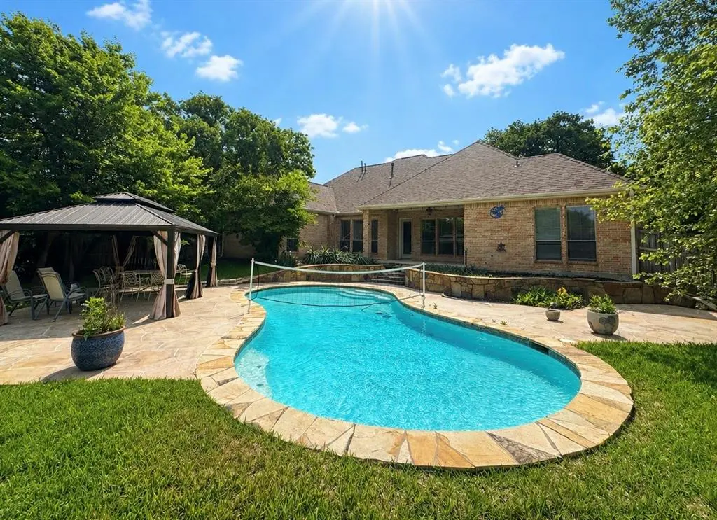 9763 Rock Dove Circle, Fort Worth, TX 76244