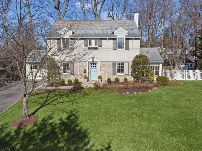 30 Colonial Way, Millburn Twp., NJ 07078