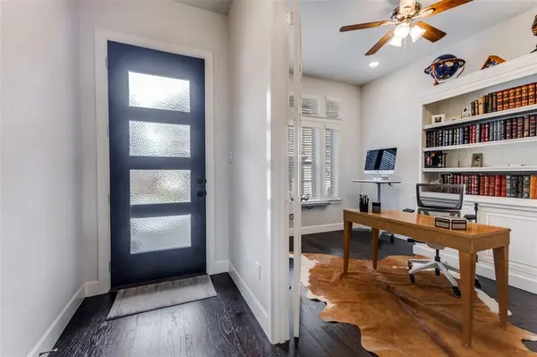 9136 Rock Daisy Court, Dallas, TX 75231