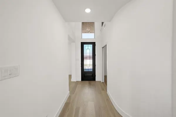 1814 Hidden Creek Drive, Midlothian, TX 76065