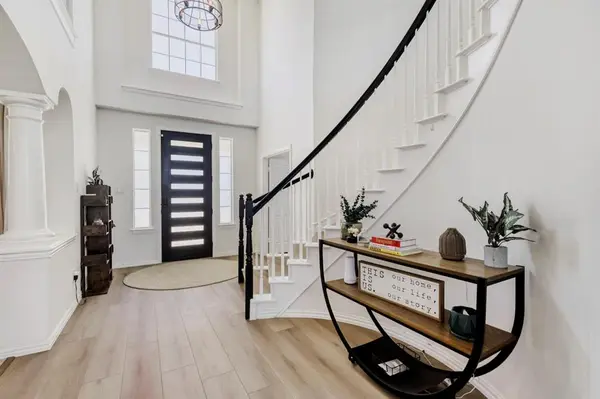 9709 Fairway Vista Drive, Rowlett, TX 75089