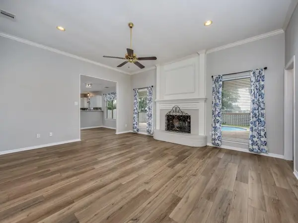 209 Schreiber Drive, Haslet, TX 76052