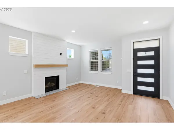 19280 FRIARS LN, Oregon City, OR 97045