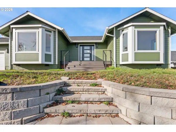 383 RIDGECREST DR, Roseburg, OR 97471