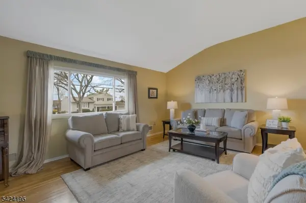 19 Bass Dr, Roxbury Twp., NJ 07876