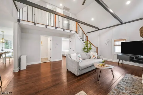 8 Mountainside Dr, Wayne Twp., NJ 07470