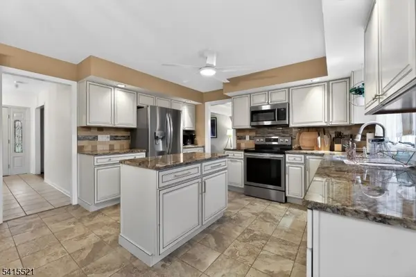 8 Telfer Dr, Vernon Twp., NJ 07418