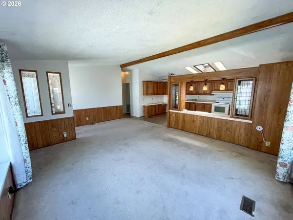 5660 DAISY ST #48, Springfield, OR 97478