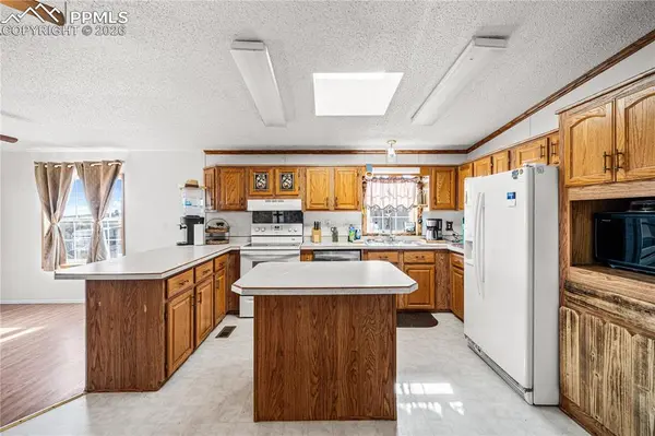 8435 Savage RD, Beulah, CO 81023