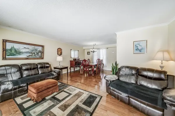 2 Agnes ST, Barrie, ON L4M 2S2
