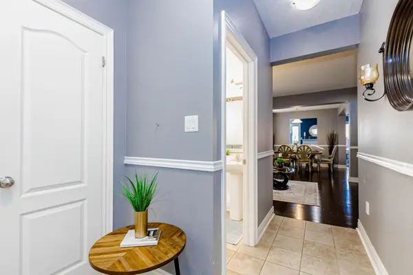 4 Bassett CRES, Brampton, ON L6X 5G2