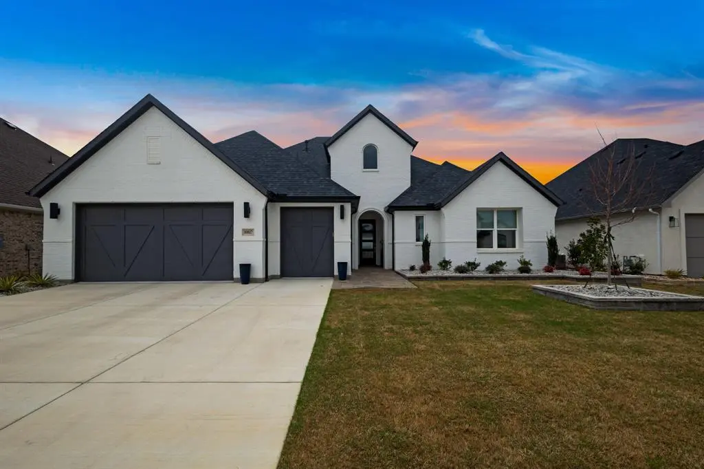 10817 Drinkwater Drive, Denton, TX 76207