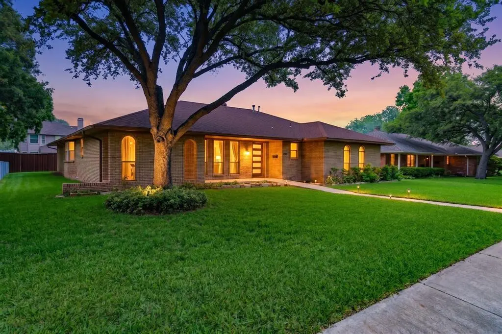 905 Bromwich Street, Garland, TX 75040