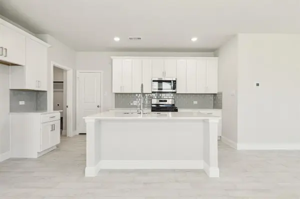 1218 Sydney Lane, Seagoville, TX 75159