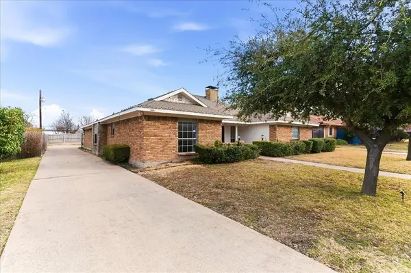 7153 Teresita Trail, Dallas, TX 75227