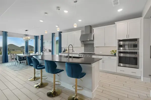 10817 Drinkwater Drive, Denton, TX 76207