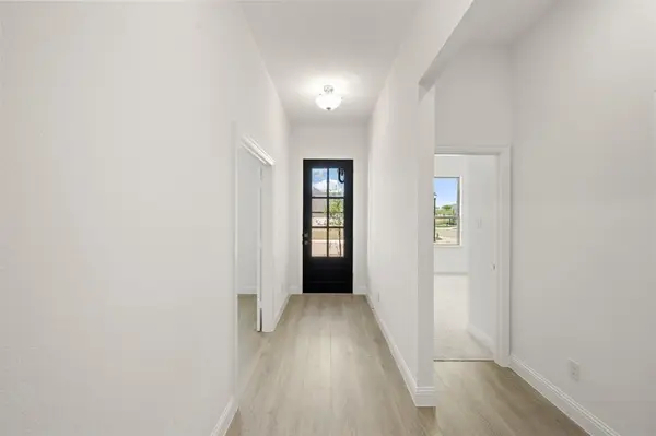 4304 Knight Street, Midlothian, TX 76065