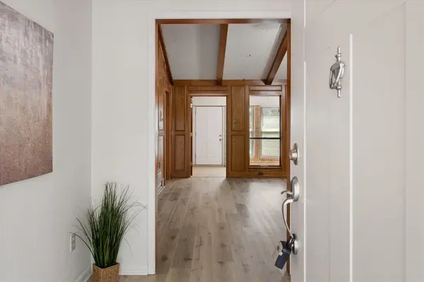 3211 Vernon Drive, Arlington, TX 76015