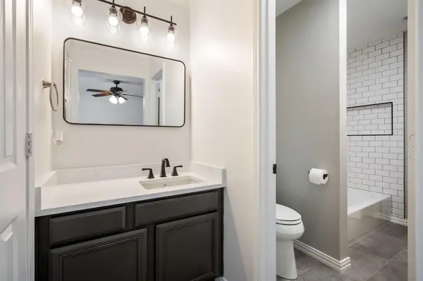 245 Bent Creek Drive, Waxahachie, TX 75165