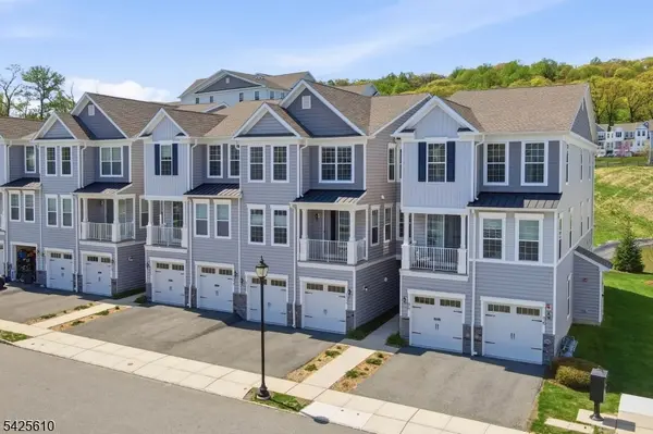 102 Sequoia Dr, Cedar Grove Twp., NJ 07009