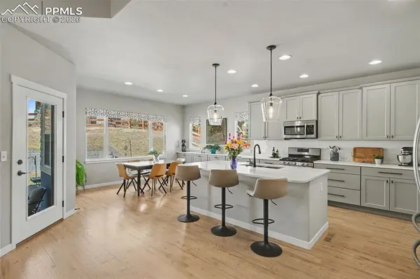 16439 Golden Sun WAY, Monument, CO 80132