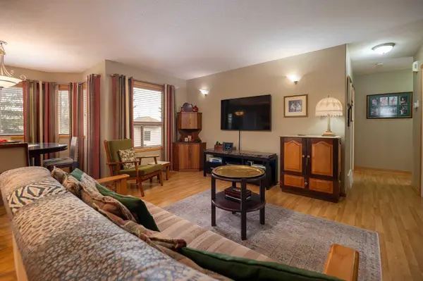 4513 27 ST, Athabasca, AB T9S 1N4