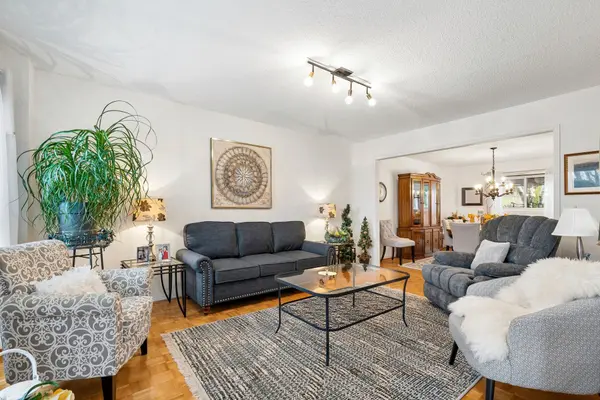 41 Bloomfield TRL, Richmond Hill, ON L4E 2K5