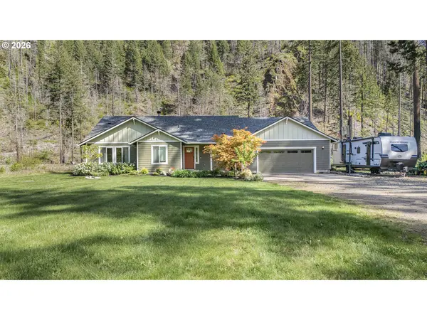 91403 Marbrook LN, Blue River, OR 97413