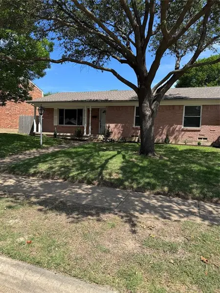 700 Kindred Lane, Richardson, TX 75080