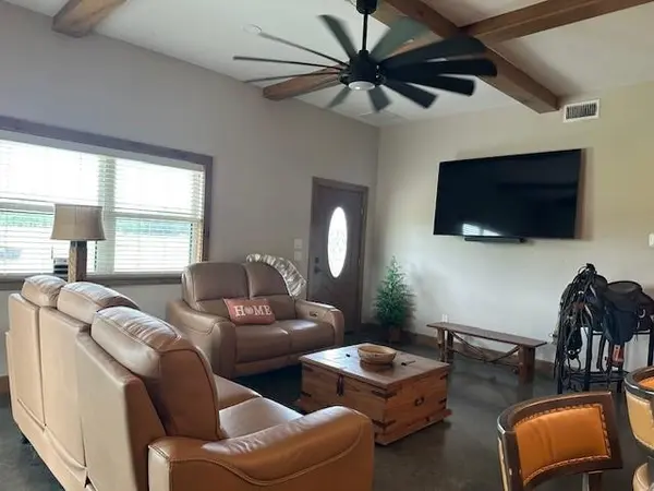 9102 County Road 3816, Athens, TX 75752